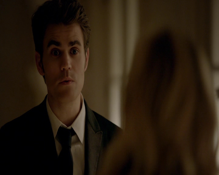 VampireDiaries-dot-nl_VampireDiaries-8x09TheSimpleIntimacyoftheNearTouch2027.jpg