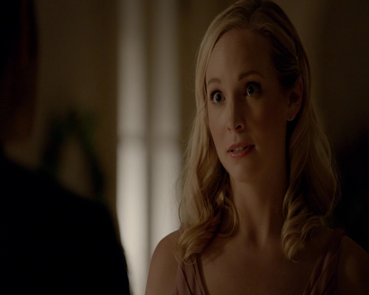 VampireDiaries-dot-nl_VampireDiaries-8x09TheSimpleIntimacyoftheNearTouch2034.jpg