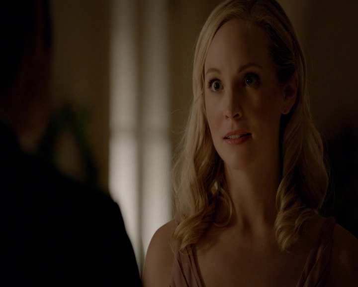 VampireDiaries-dot-nl_VampireDiaries-8x09TheSimpleIntimacyoftheNearTouch2036.jpg