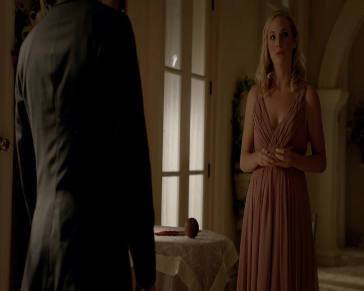 VampireDiaries-dot-nl_VampireDiaries-8x09TheSimpleIntimacyoftheNearTouch2051.jpg