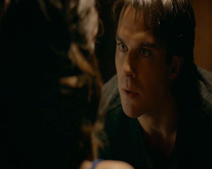 VampireDiaries-dot-nl_VampireDiaries-8x09TheSimpleIntimacyoftheNearTouch2286.jpg