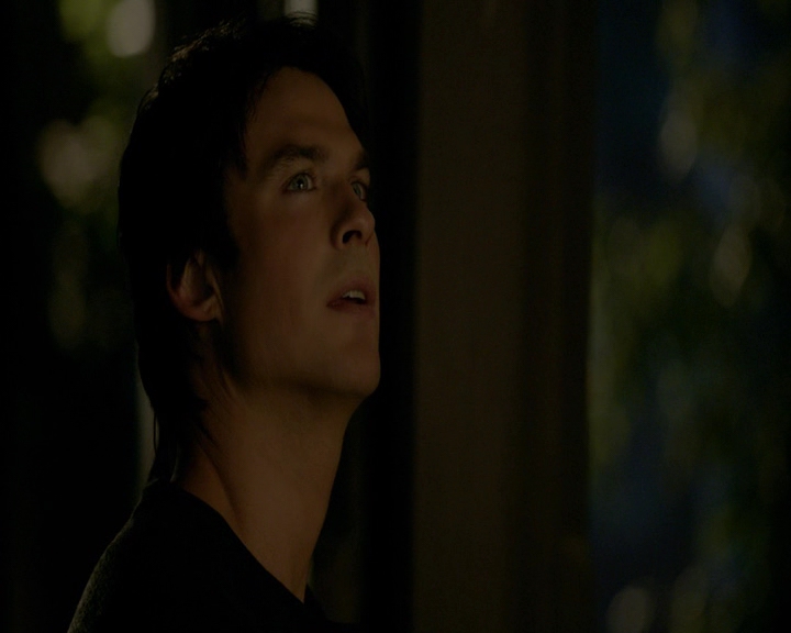 VampireDiaries-dot-nl_VampireDiaries-8x10NostalgiasABitch2148.jpg