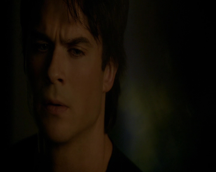 VampireDiaries-dot-nl_VampireDiaries-8x10NostalgiasABitch2237.jpg