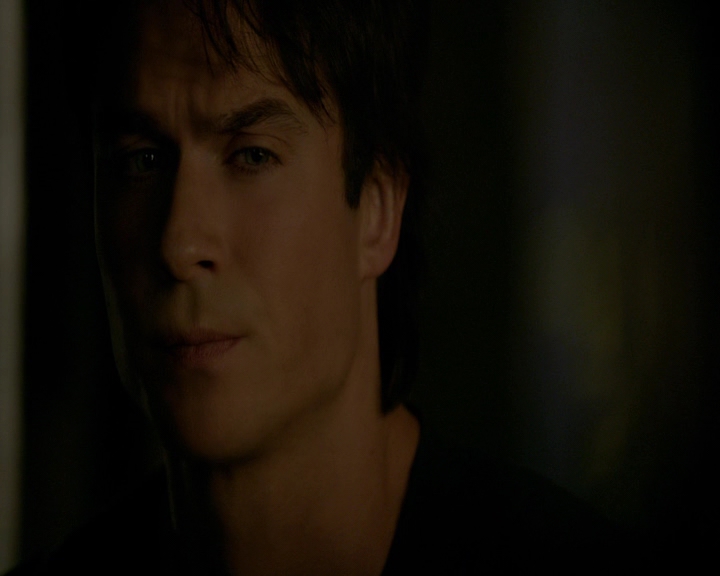 VampireDiaries-dot-nl_VampireDiaries-8x10NostalgiasABitch2259.jpg