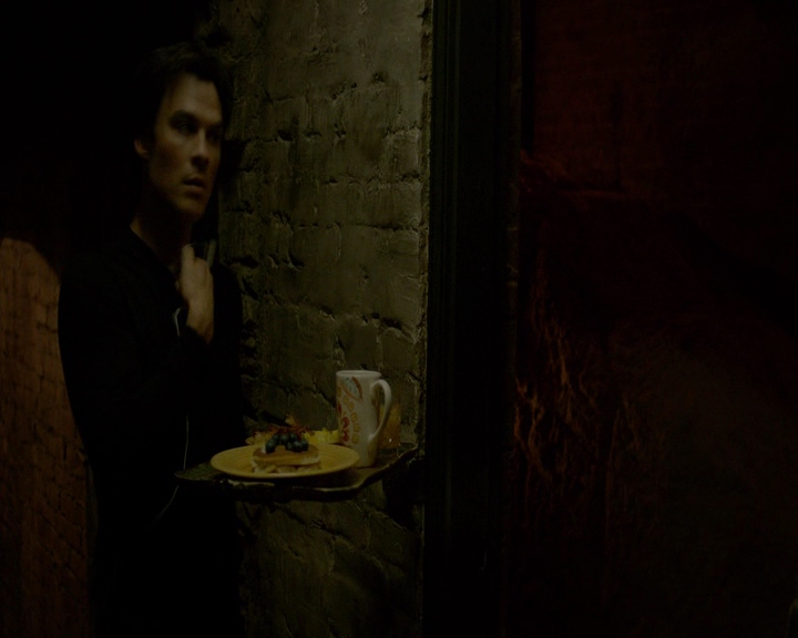 VampireDiaries-dot-nl_VampireDiaries-8x11YouMadeAChoiceToBeGood0421.jpg