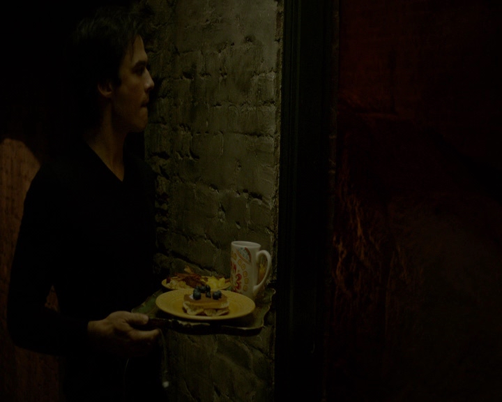 VampireDiaries-dot-nl_VampireDiaries-8x11YouMadeAChoiceToBeGood0423.jpg