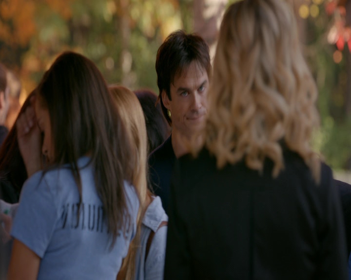 VampireDiaries-dot-nl_VampireDiaries-8x11YouMadeAChoiceToBeGood0587.jpg