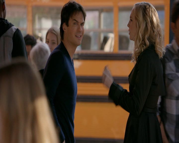 VampireDiaries-dot-nl_VampireDiaries-8x11YouMadeAChoiceToBeGood0597.jpg