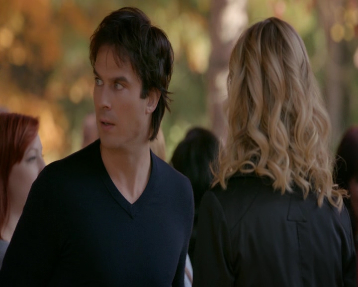 VampireDiaries-dot-nl_VampireDiaries-8x11YouMadeAChoiceToBeGood0617.jpg