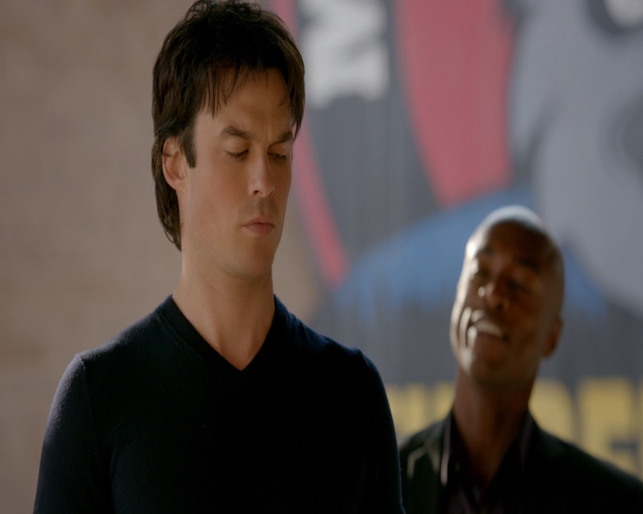 VampireDiaries-dot-nl_VampireDiaries-8x11YouMadeAChoiceToBeGood0847.jpg