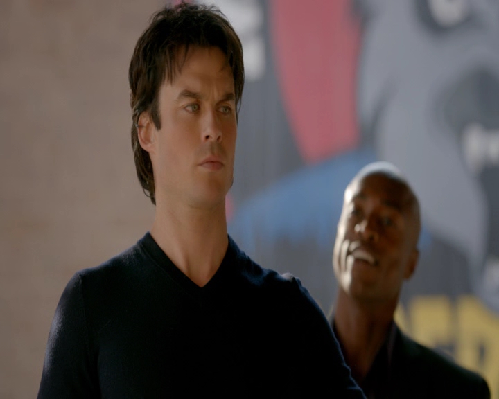 VampireDiaries-dot-nl_VampireDiaries-8x11YouMadeAChoiceToBeGood0848.jpg