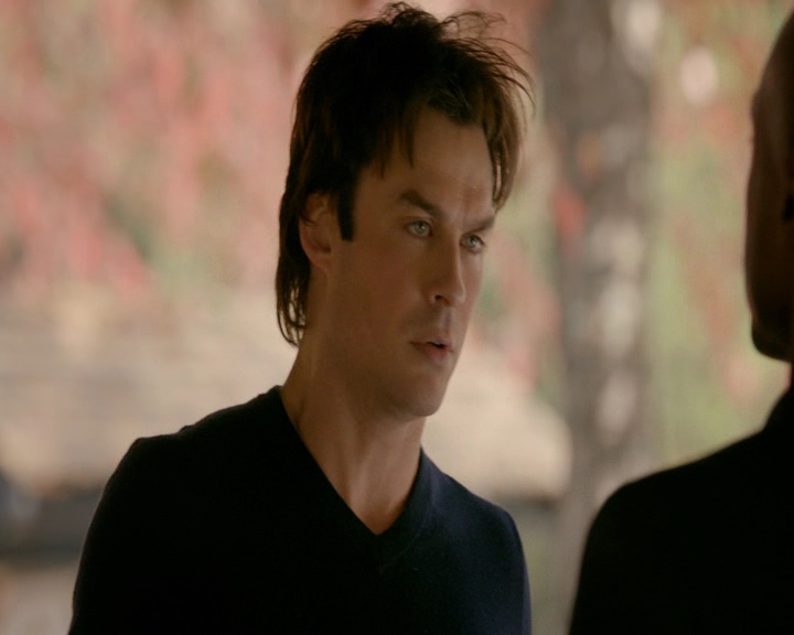 VampireDiaries-dot-nl_VampireDiaries-8x11YouMadeAChoiceToBeGood0858.jpg