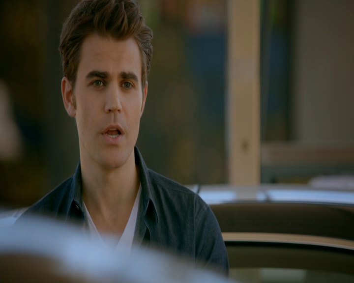 VampireDiaries-dot-nl_VampireDiaries-8x11YouMadeAChoiceToBeGood0947.jpg