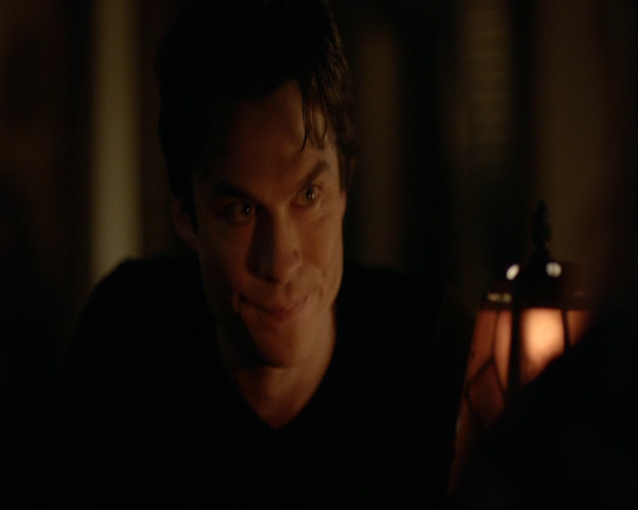 VampireDiaries-dot-nl_VampireDiaries-8x11YouMadeAChoiceToBeGood1205.jpg