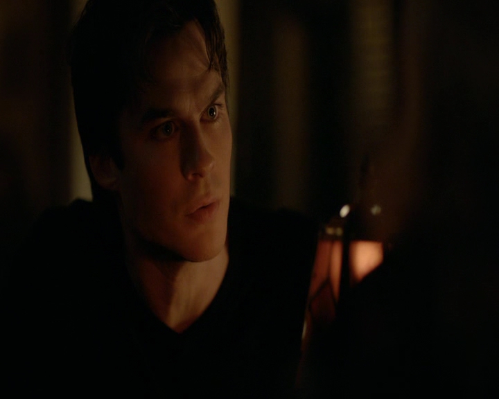 VampireDiaries-dot-nl_VampireDiaries-8x11YouMadeAChoiceToBeGood1217.jpg