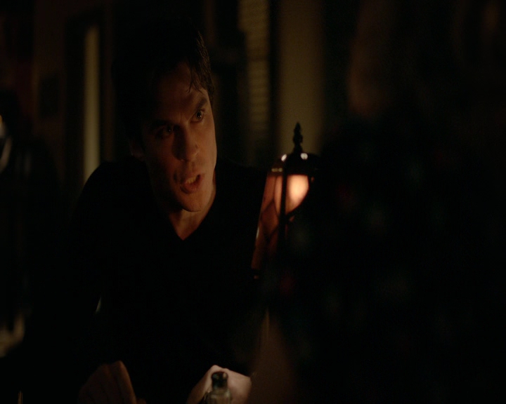 VampireDiaries-dot-nl_VampireDiaries-8x11YouMadeAChoiceToBeGood1283.jpg