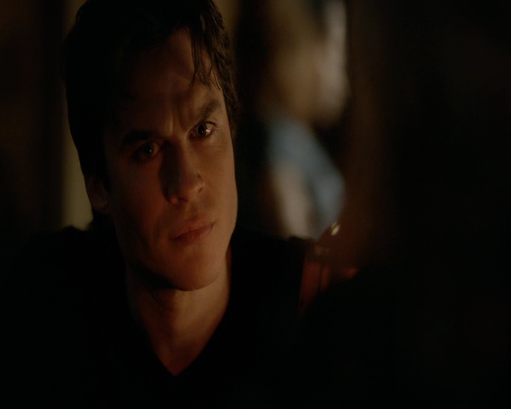 VampireDiaries-dot-nl_VampireDiaries-8x11YouMadeAChoiceToBeGood1288.jpg