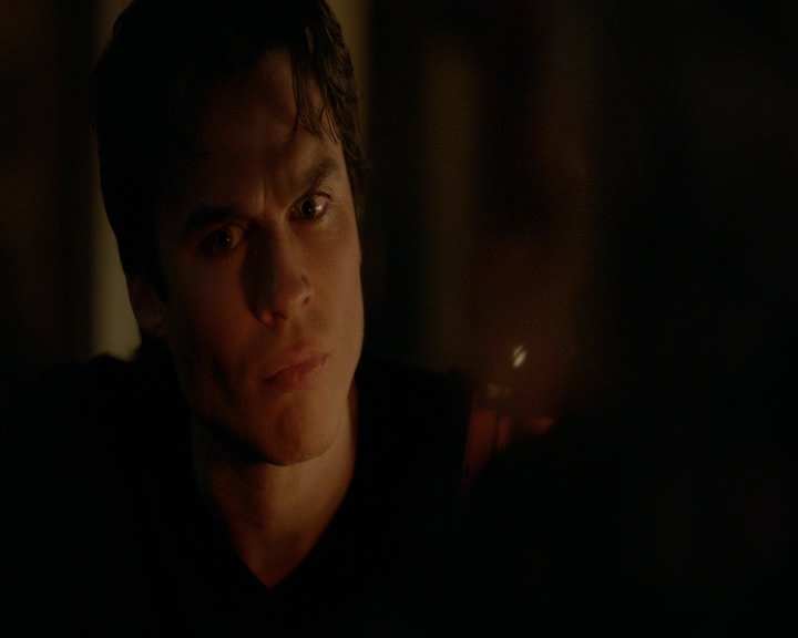 VampireDiaries-dot-nl_VampireDiaries-8x11YouMadeAChoiceToBeGood1289.jpg