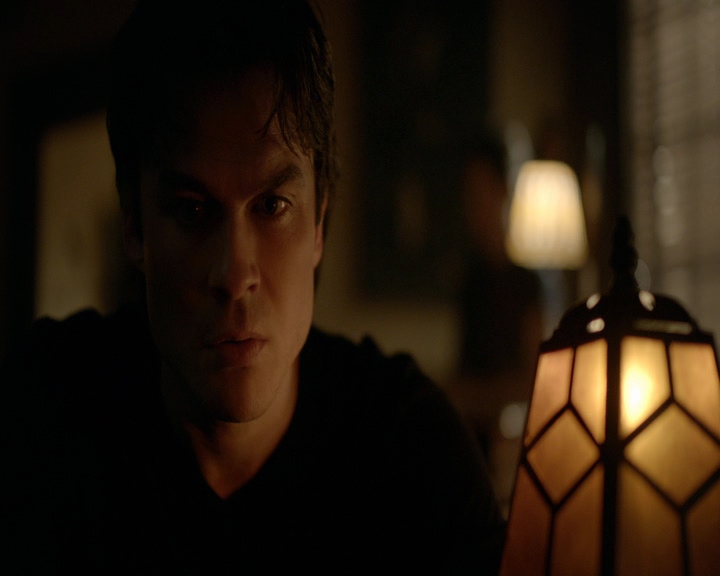 VampireDiaries-dot-nl_VampireDiaries-8x11YouMadeAChoiceToBeGood1297.jpg