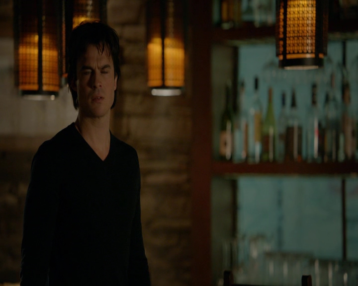 VampireDiaries-dot-nl_VampireDiaries-8x11YouMadeAChoiceToBeGood1707.jpg