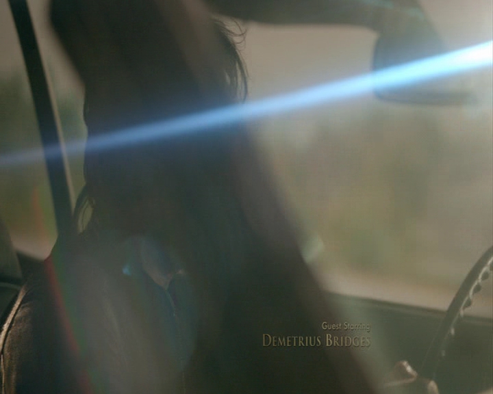 VampireDiaries-dot-nl_VampireDiaries-8x12WhatAreYou0092.jpg