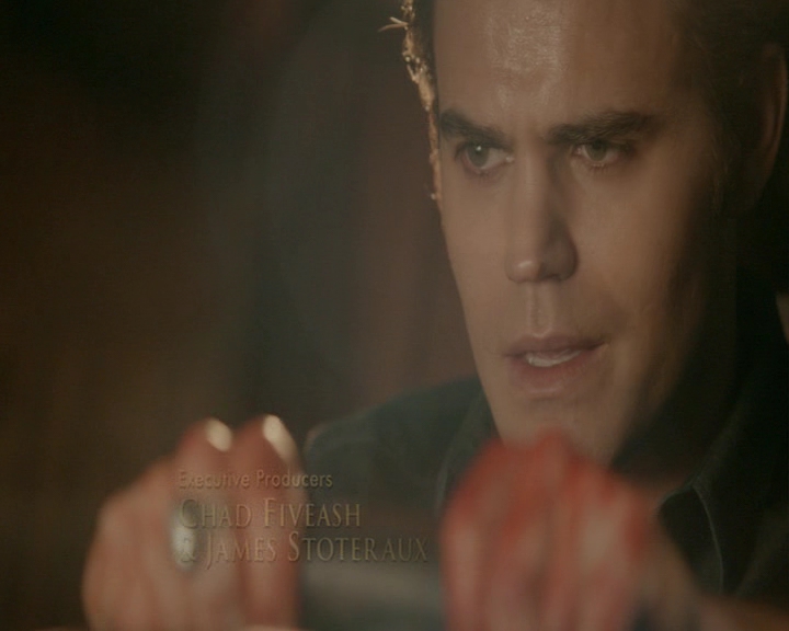 VampireDiaries-dot-nl_VampireDiaries-8x12WhatAreYou0171.jpg