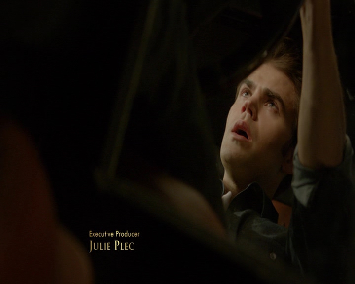 VampireDiaries-dot-nl_VampireDiaries-8x12WhatAreYou0179.jpg