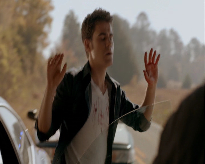 VampireDiaries-dot-nl_VampireDiaries-8x12WhatAreYou0225.jpg