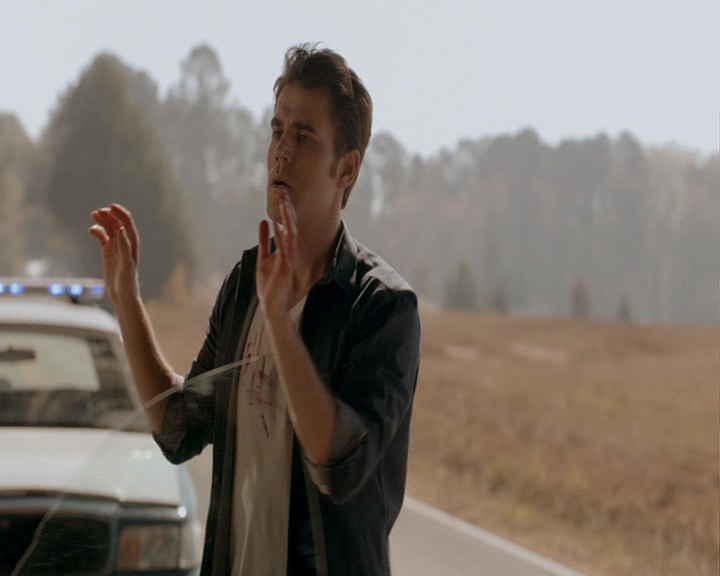 VampireDiaries-dot-nl_VampireDiaries-8x12WhatAreYou0226.jpg