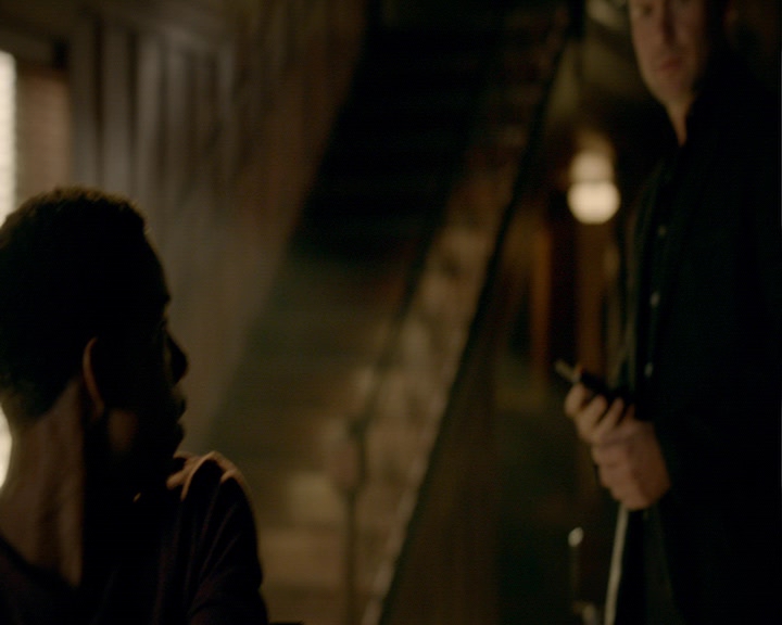 VampireDiaries-dot-nl_VampireDiaries-8x12WhatAreYou0311.jpg