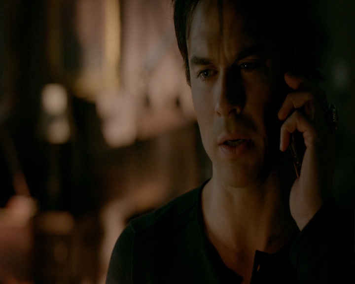 VampireDiaries-dot-nl_VampireDiaries-8x12WhatAreYou0339.jpg