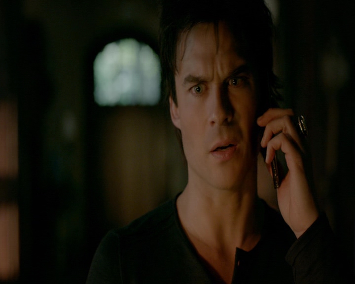 VampireDiaries-dot-nl_VampireDiaries-8x12WhatAreYou0356.jpg