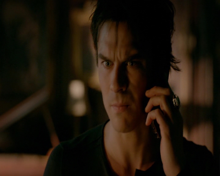 VampireDiaries-dot-nl_VampireDiaries-8x12WhatAreYou0361.jpg