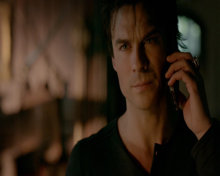 VampireDiaries-dot-nl_VampireDiaries-8x12WhatAreYou0371.jpg