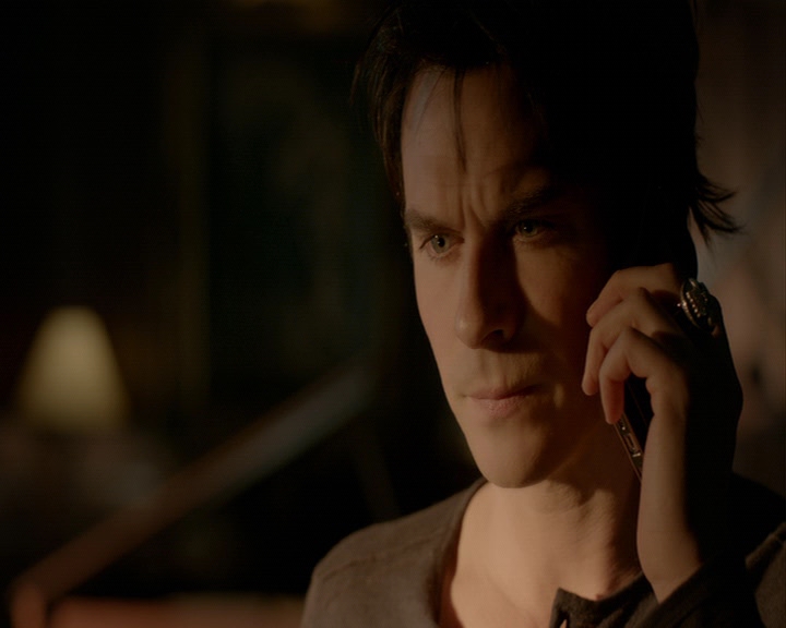 VampireDiaries-dot-nl_VampireDiaries-8x12WhatAreYou0376.jpg