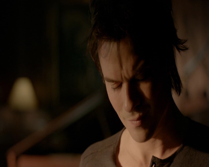 VampireDiaries-dot-nl_VampireDiaries-8x12WhatAreYou0378.jpg