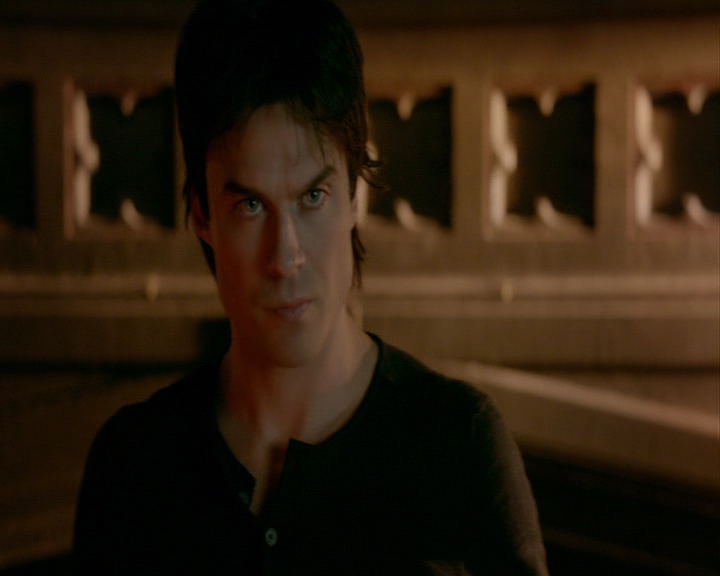 VampireDiaries-dot-nl_VampireDiaries-8x12WhatAreYou0381.jpg