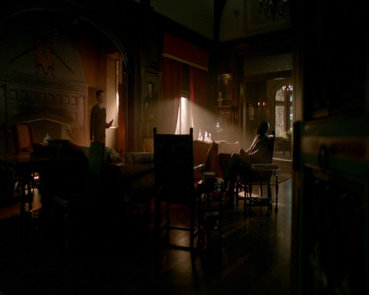 VampireDiaries-dot-nl_VampireDiaries-8x12WhatAreYou0383.jpg