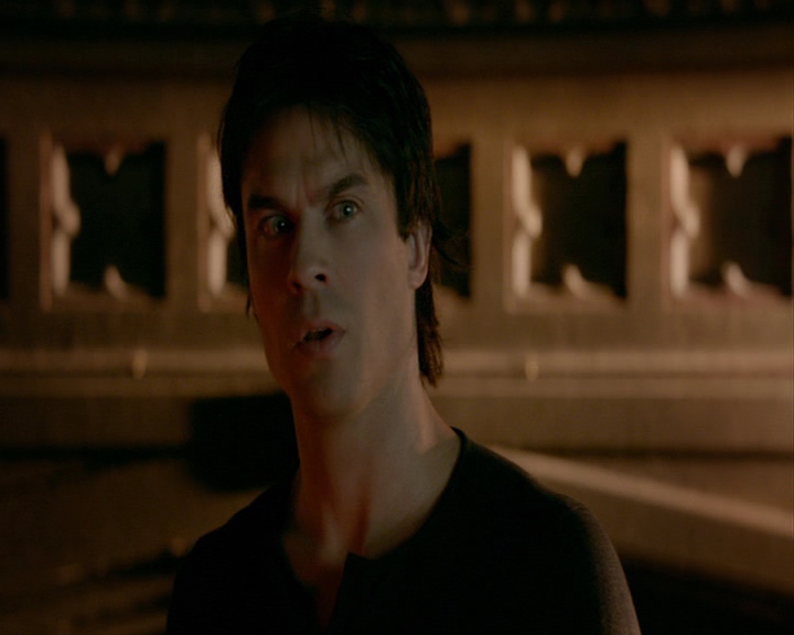 VampireDiaries-dot-nl_VampireDiaries-8x12WhatAreYou0407.jpg