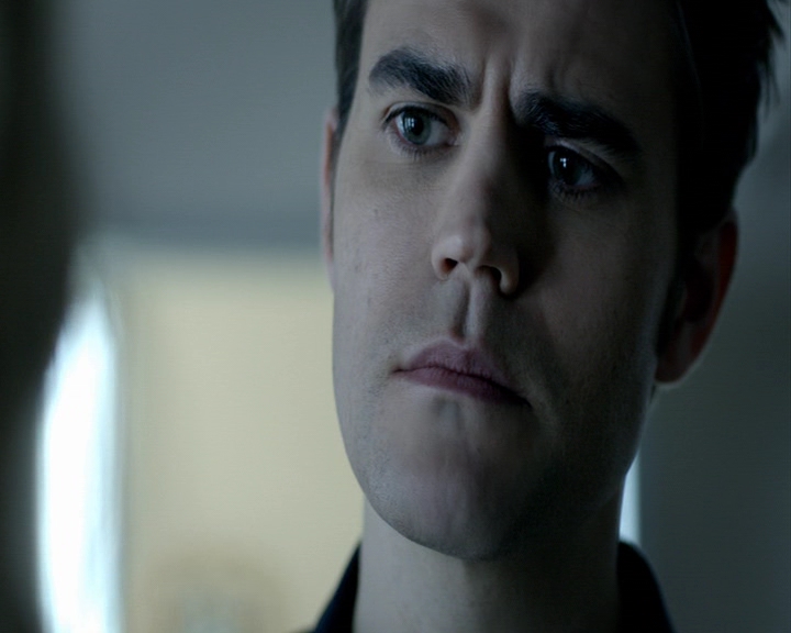 VampireDiaries-dot-nl_VampireDiaries-8x12WhatAreYou0653.jpg