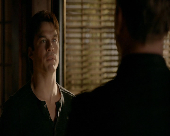 VampireDiaries-dot-nl_VampireDiaries-8x12WhatAreYou0665.jpg