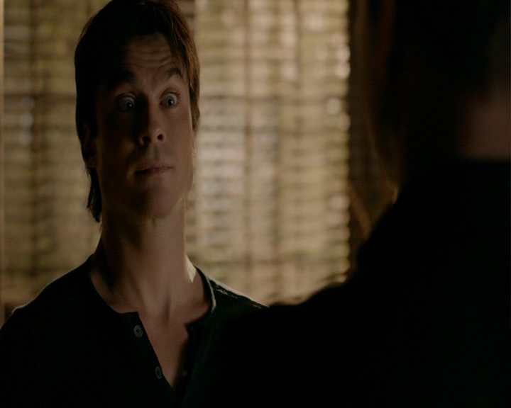 VampireDiaries-dot-nl_VampireDiaries-8x12WhatAreYou0669.jpg