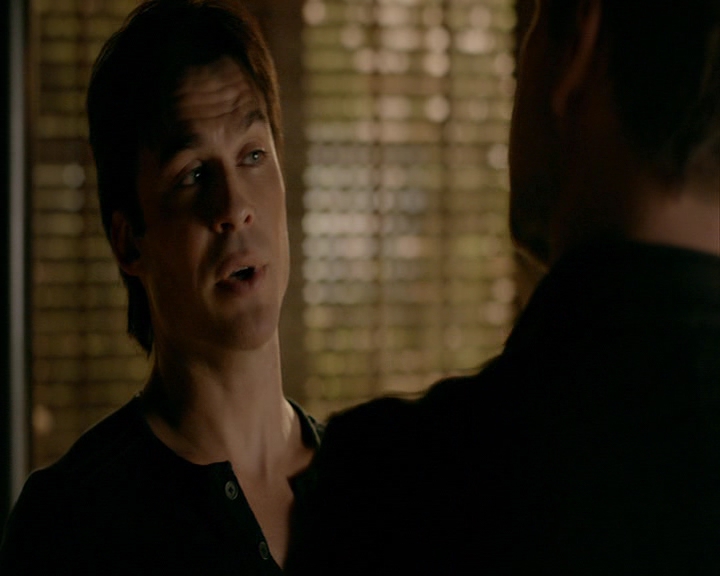 VampireDiaries-dot-nl_VampireDiaries-8x12WhatAreYou0675.jpg