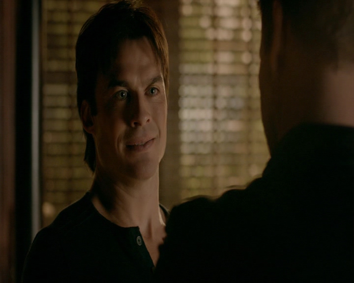 VampireDiaries-dot-nl_VampireDiaries-8x12WhatAreYou0678.jpg