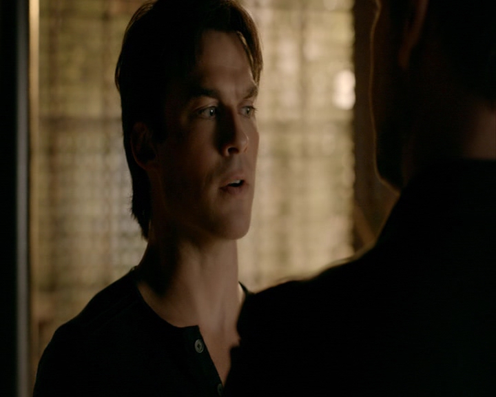 VampireDiaries-dot-nl_VampireDiaries-8x12WhatAreYou0689.jpg