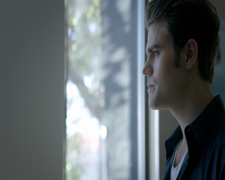 VampireDiaries-dot-nl_VampireDiaries-8x12WhatAreYou0850.jpg