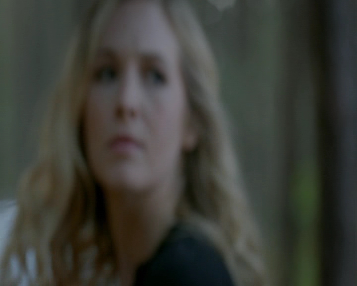 VampireDiaries-dot-nl_VampireDiaries-8x12WhatAreYou1078.jpg