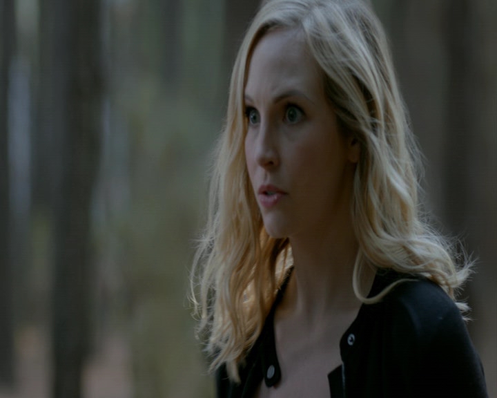 VampireDiaries-dot-nl_VampireDiaries-8x12WhatAreYou1089.jpg