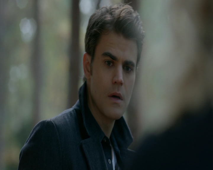 VampireDiaries-dot-nl_VampireDiaries-8x12WhatAreYou1095.jpg