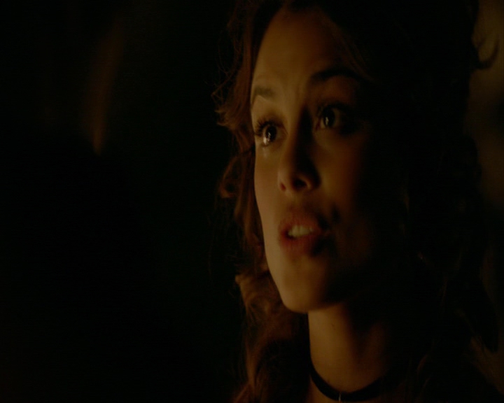 VampireDiaries-dot-nl_VampireDiaries-8x12WhatAreYou1139.jpg